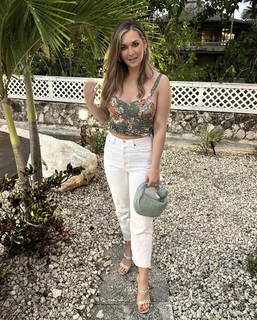Katie Pavlich feet photo thumbnail