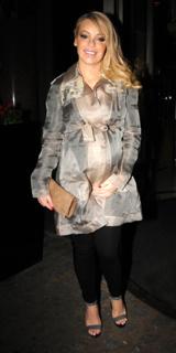 Katie Piper feet photo 11