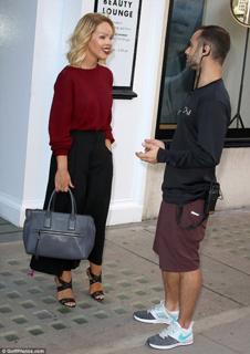 Katie Piper feet photo 3