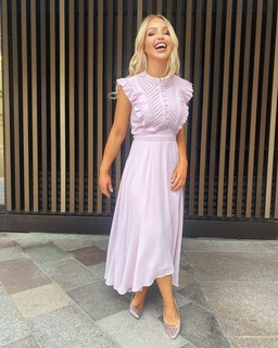 Katie Piper feet photo 3