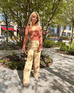 Katie Piper feet photo 18
