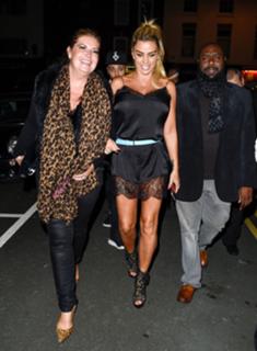 Katie Price feet photo thumbnail