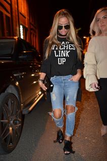 Katie Price feet photo thumbnail