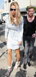 Katie Price feet photo thumbnail