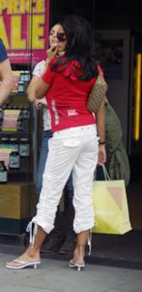 Katie Price feet photo thumbnail