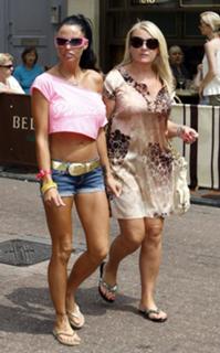 Katie Price feet photo thumbnail