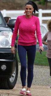 Katie Price feet photo thumbnail