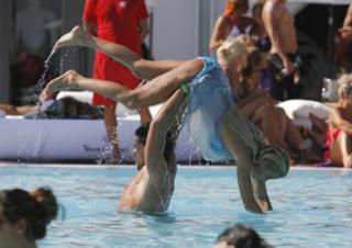 Katie Price feet photo thumbnail