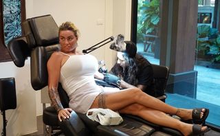 Katie Price feet photo thumbnail