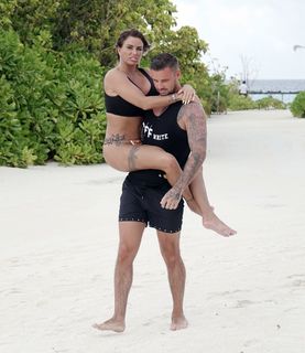 Katie Price feet photo thumbnail
