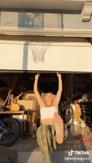 Katie Sigmond feet photo thumbnail