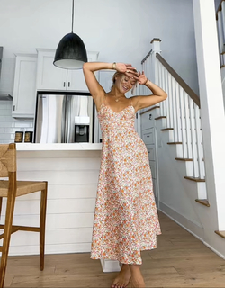 Katie Sigmond feet photo thumbnail