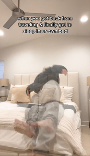 Katie Sigmond feet photo thumbnail