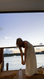 Katie Sigmond feet photo thumbnail