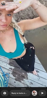Katie Sigmond feet photo thumbnail