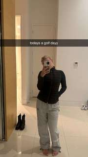 Katie Sigmond feet photo thumbnail