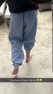 Katie Sigmond feet photo thumbnail