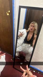Katie Sigmond feet photo thumbnail