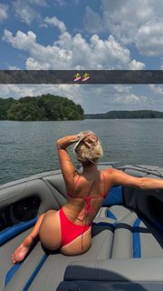 Katie Sigmond feet photo thumbnail