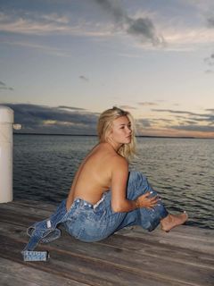 Katie Sigmond feet photo 5