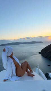 Katie Sigmond feet photo 10