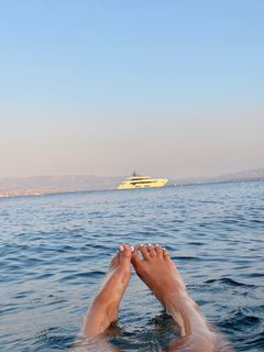 Katie Sigmond feet photo 4