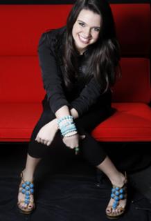 Katie Stevens feet photo thumbnail