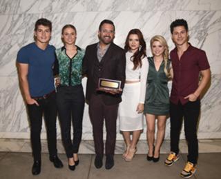Katie Stevens feet photo thumbnail