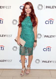 Katie Stevens feet photo thumbnail