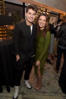 Katie Stevens feet photo thumbnail
