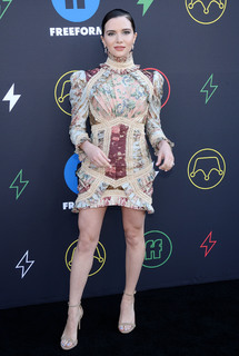 Katie Stevens feet photo thumbnail
