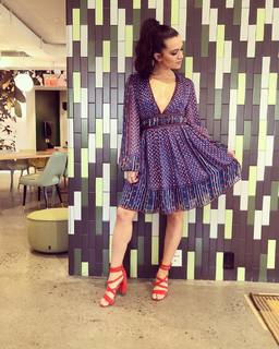 Katie Stevens feet photo thumbnail