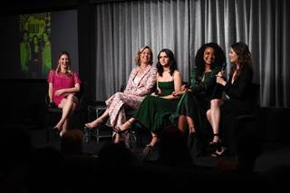 Katie Stevens feet photo thumbnail