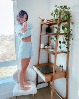Katie Thurston feet photo 12