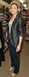 Katie Waissel feet photo 1