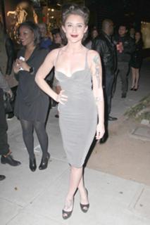 Katie Waissel feet photo 18