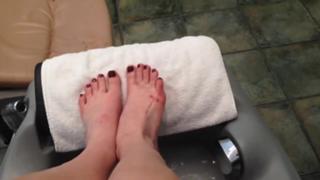 Katie Wilson feet photo 12