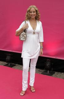 Katja Burkard feet photo thumbnail