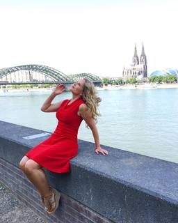 Katja Burkard feet photo thumbnail