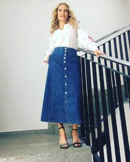 Katja Burkard feet photo thumbnail