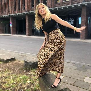 Katja Burkard feet photo thumbnail