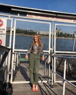 Katja Burkard feet photo thumbnail