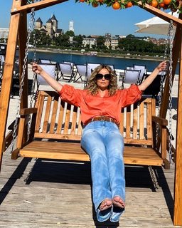 Katja Burkard feet photo thumbnail