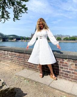 Katja Burkard feet photo thumbnail