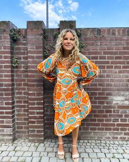 Katja Burkard feet photo thumbnail