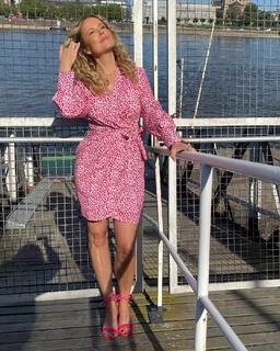 Katja Burkard feet photo thumbnail