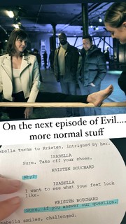 Katja Herbers feet photo thumbnail