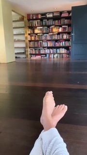 Katja Schuurman feet photo 18