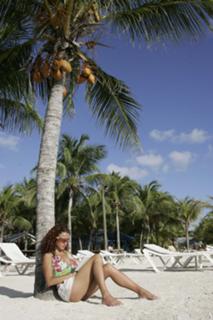 Katja Schuurman feet photo 17