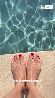 Katrin Bauerfeind feet photo thumbnail